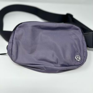 Lululemon Everywhere Belt Bag 1L